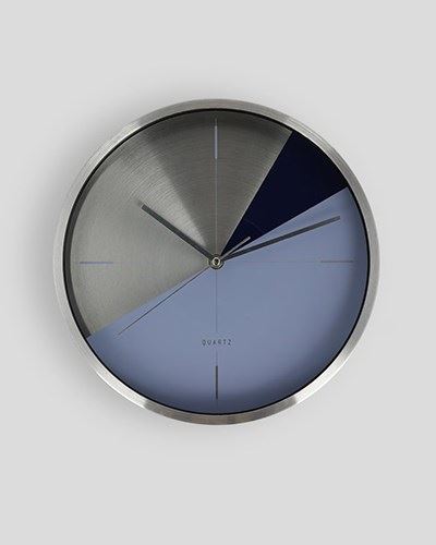 Годинник настінний Gleam (10529440101), d 30 cм, блакитний зі сріблом