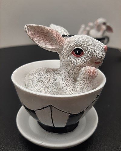 ФІГУРКА ДЕКОРАТИВНА BUNNYCUP (72644-BIA-WN-H0005)
