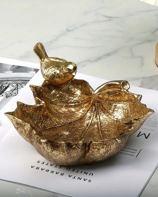 Фігурка Кленовий лист із пташкою, ємність