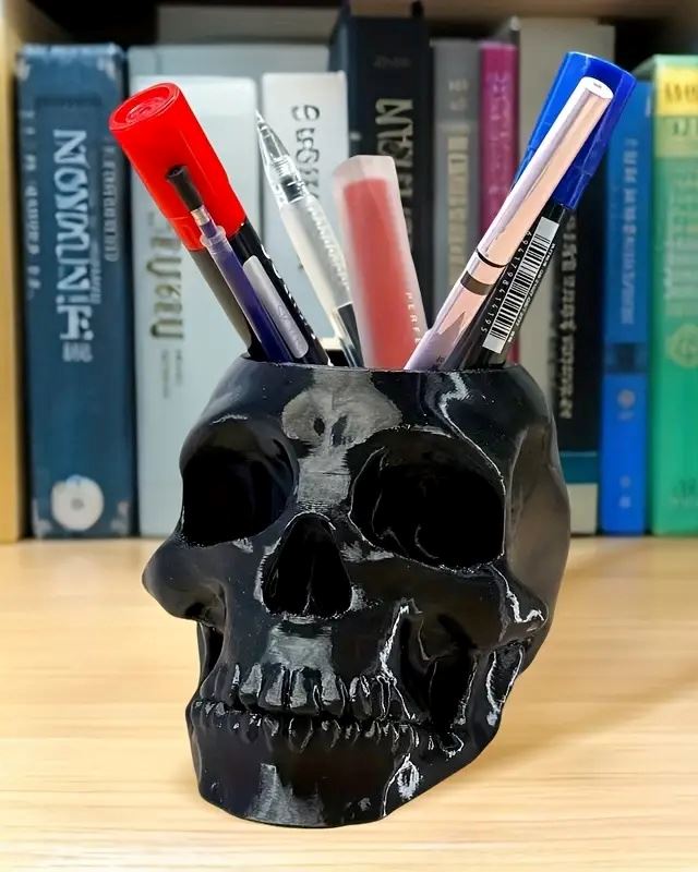Підставка для ручок Череп, чорна
