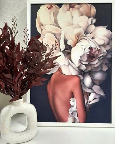 Картина на холсті Жінка з квітами на голові (гола спина), 37х27